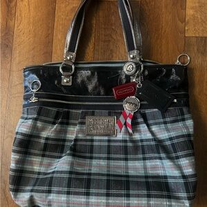 Coach Poppy Limited Edition Tartan Plaid Glam Shopper Tote Bag w/ 4 Hangtags